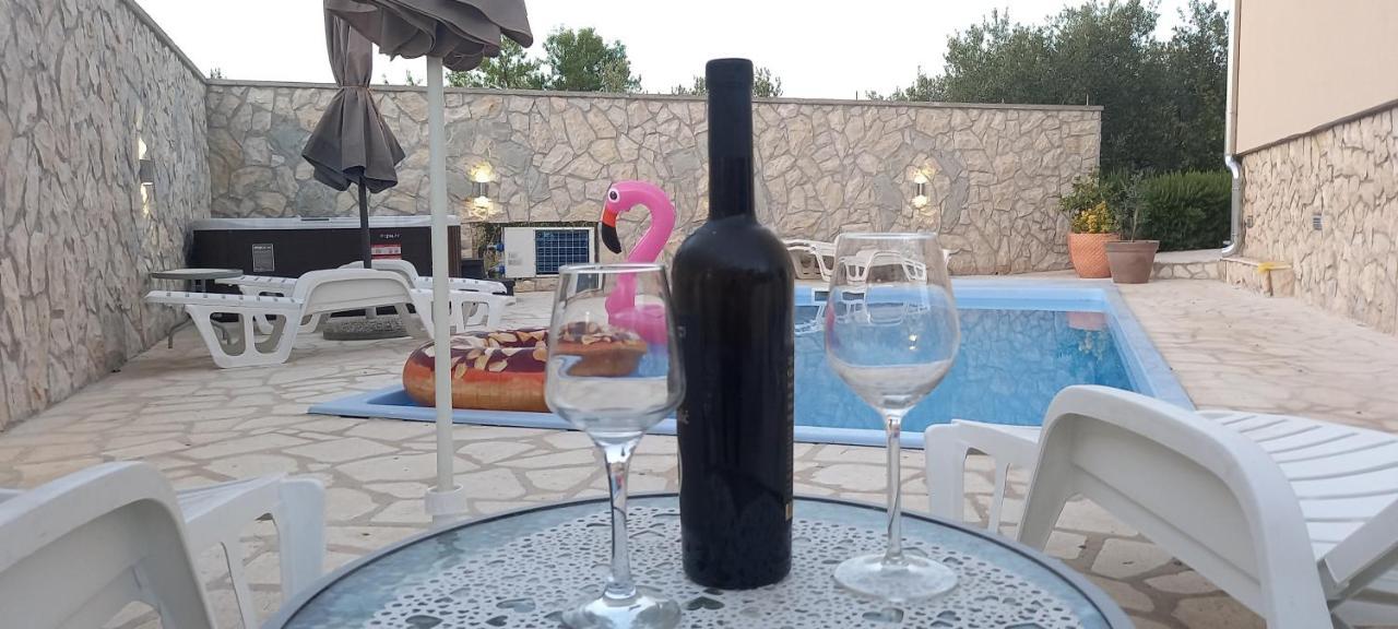 Apartments Adriana Bilice Εξωτερικό φωτογραφία