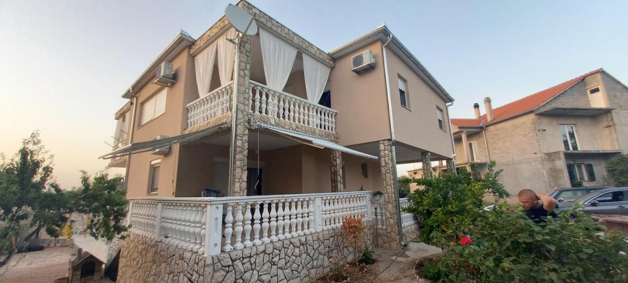 Apartments Adriana Bilice Εξωτερικό φωτογραφία