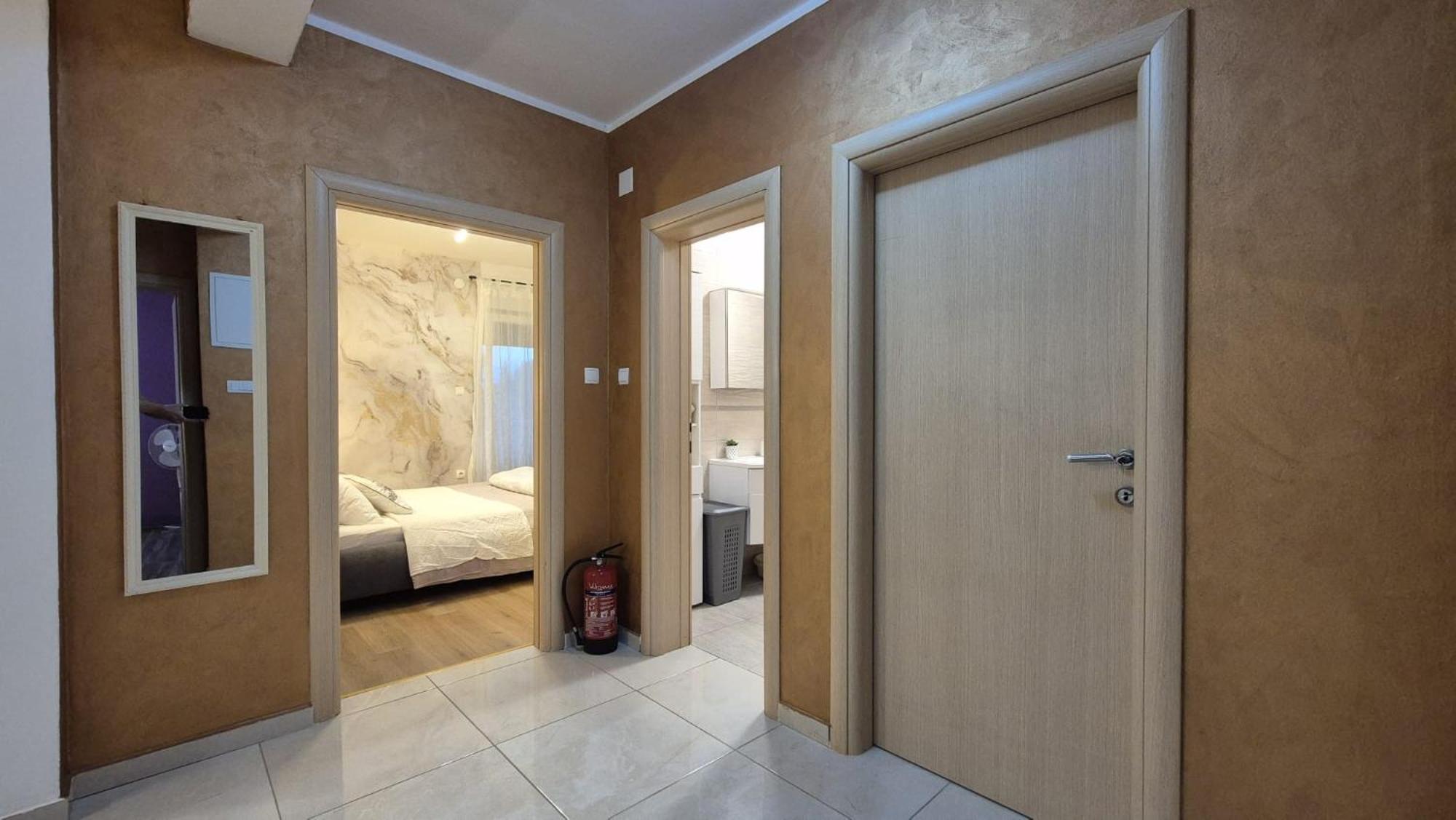Apartments Adriana Bilice Εξωτερικό φωτογραφία