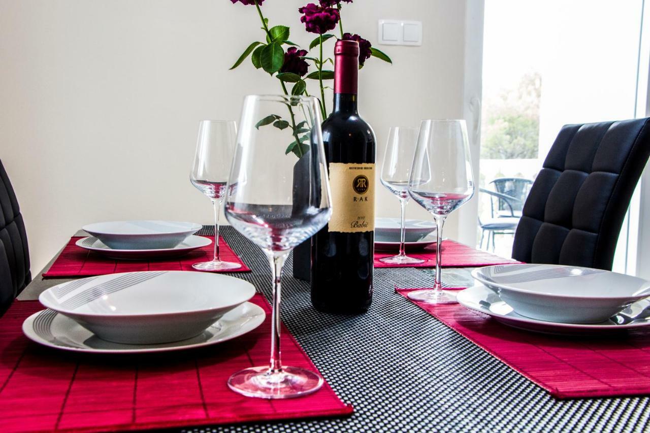 Apartments Adriana Bilice Εξωτερικό φωτογραφία